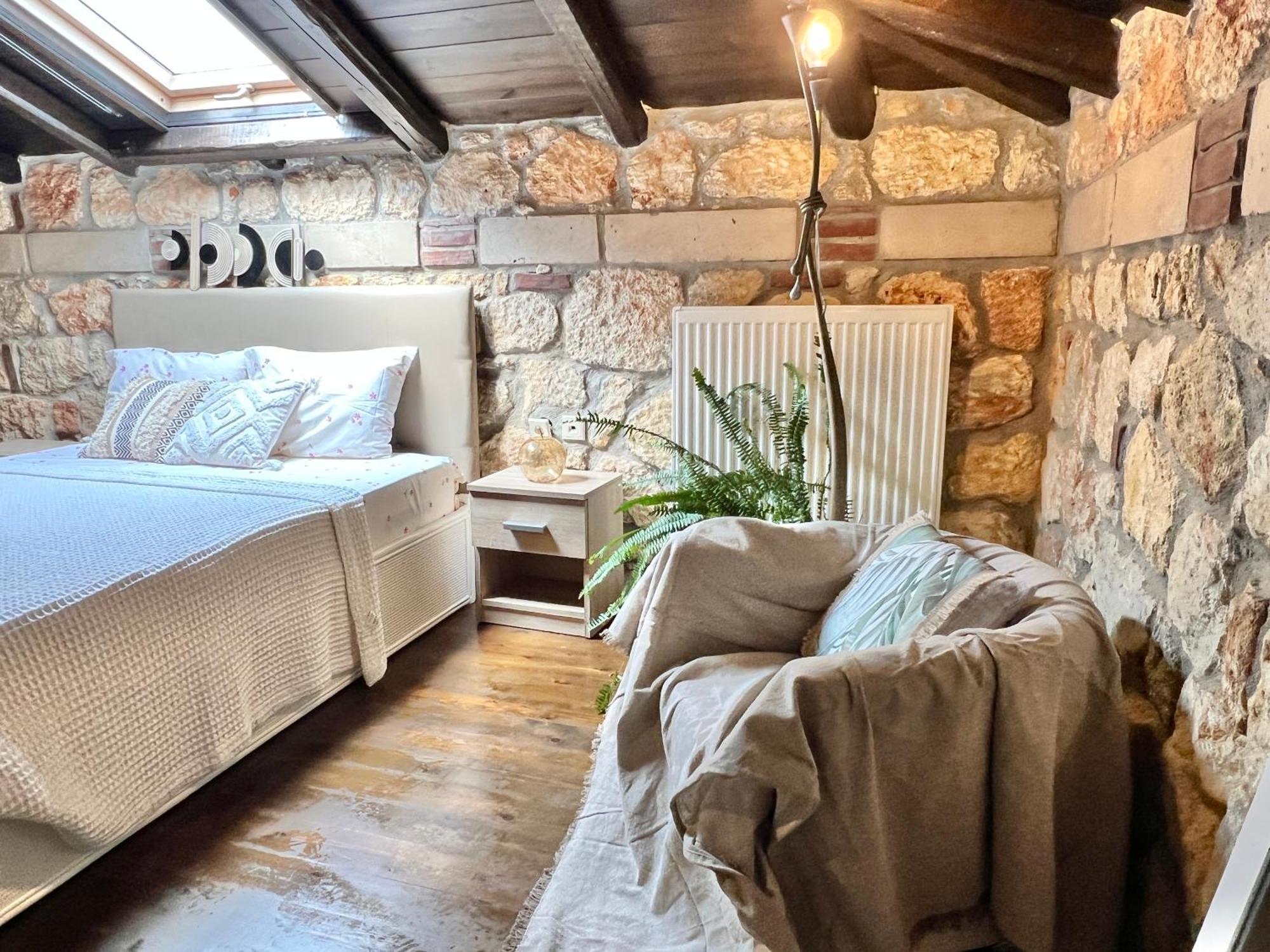 Boutique Stone House Guest House Psakoúdia Eksteriør bilde
